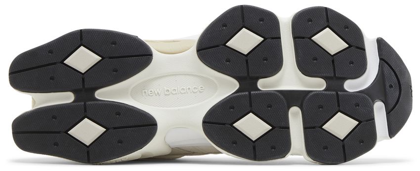 Zapatillas New Balance 9060 Sea Salt Moonbeam blancas