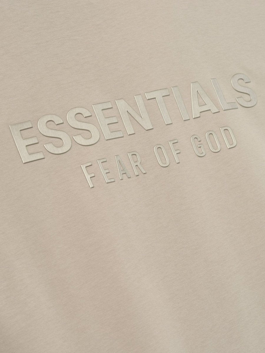 Camiseta Fear of God Essentials Timber Bege - ByDunky - Store