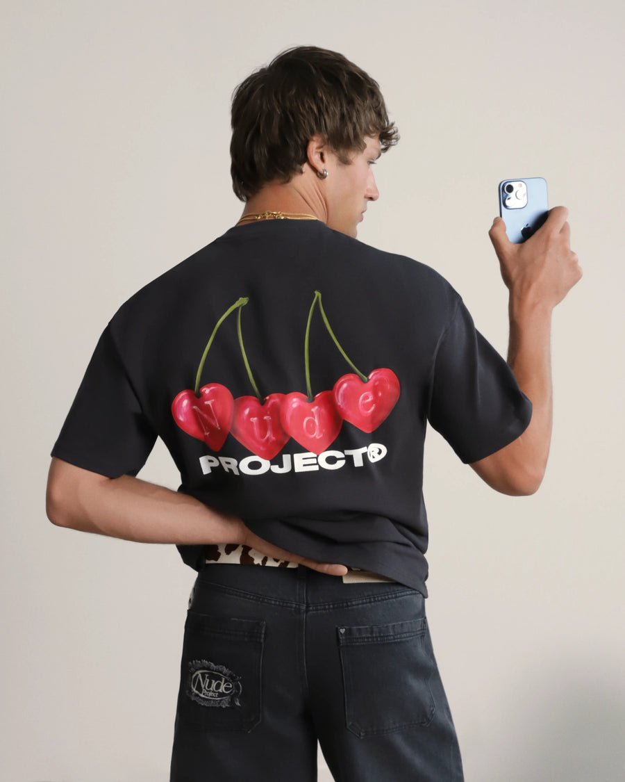 Camiseta Nude Project Cherry Black Preto - ByDunky - Store