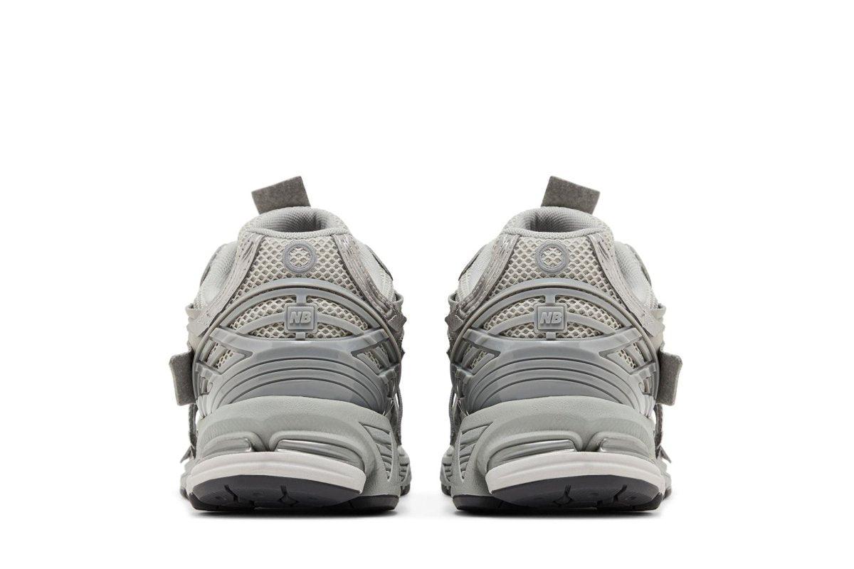 Tênis New Balance 1906A Concrete Silver Metallic Cinza - ByDunky - Store