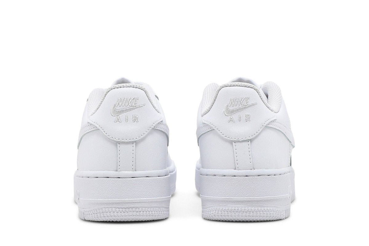 Tênis Nike Air Force 1 Low LE Gs Triple White Branco - ByDunky - Store