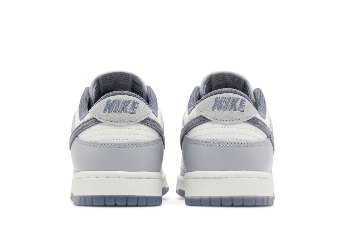 Tênis Nike Dunk Low SE Light Carbon Cinza - ByDunky - Store