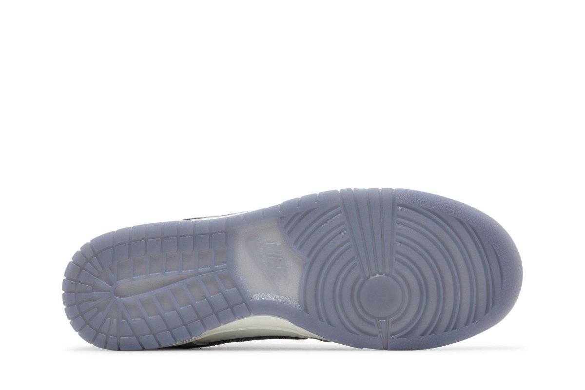 Tênis Nike Dunk Low SE Light Carbon Cinza - ByDunky - Store