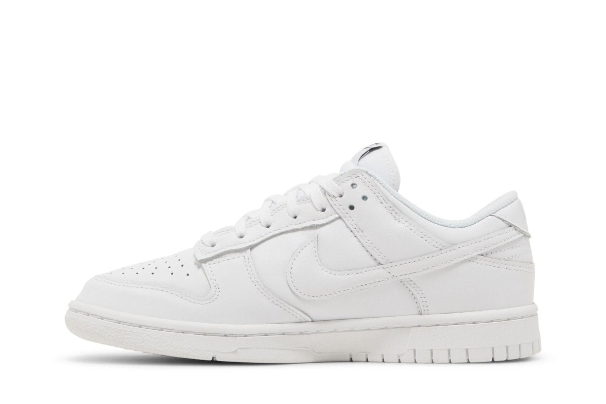 Tênis Nike Dunk Low Triple White Branco - ByDunky - Store