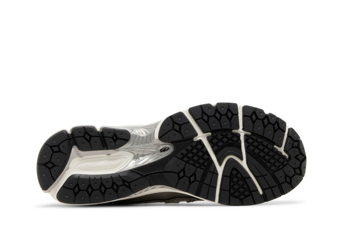 Tênis New Balance 1906R Silver Metallic Black Cinza - ByDunky - Store