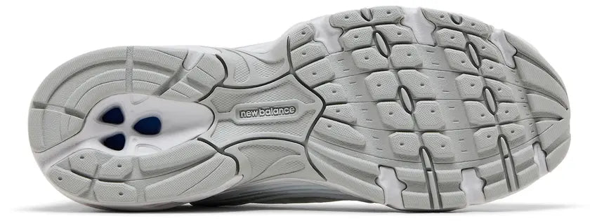 Tênis New Balance 530 Silver Metallic Raincloud Polka Dots Cinza - ByDunky - Store