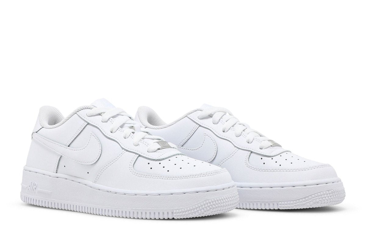 Tênis Nike Air Force 1 Low LE Gs Triple White Branco - ByDunky - Store