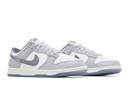 Tênis Nike Dunk Low SE Light Carbon Cinza - ByDunky - Store